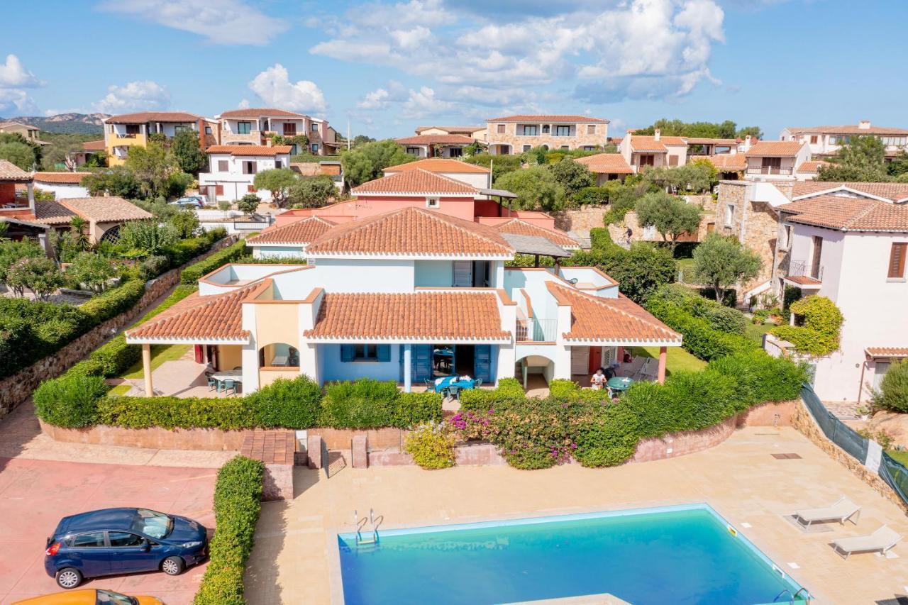 Apartments In Residence With Swimming Pool In Cala Girgolu Monte Petrosu Exterior foto